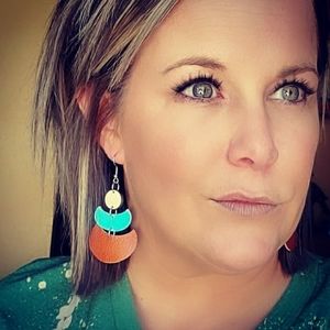 Meet your Posher, Alicia